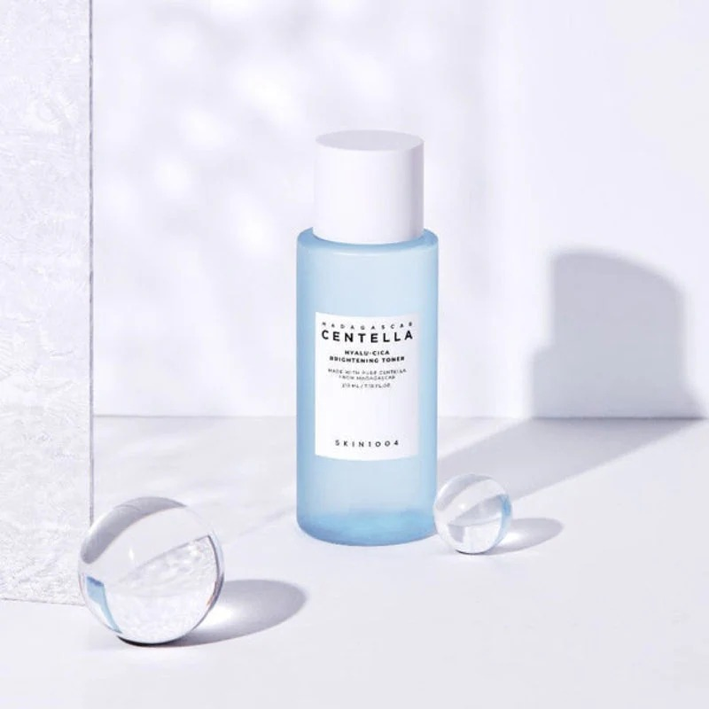 Skin1004 Madagascar Centella Hyalucica Brightening Toner 210ml