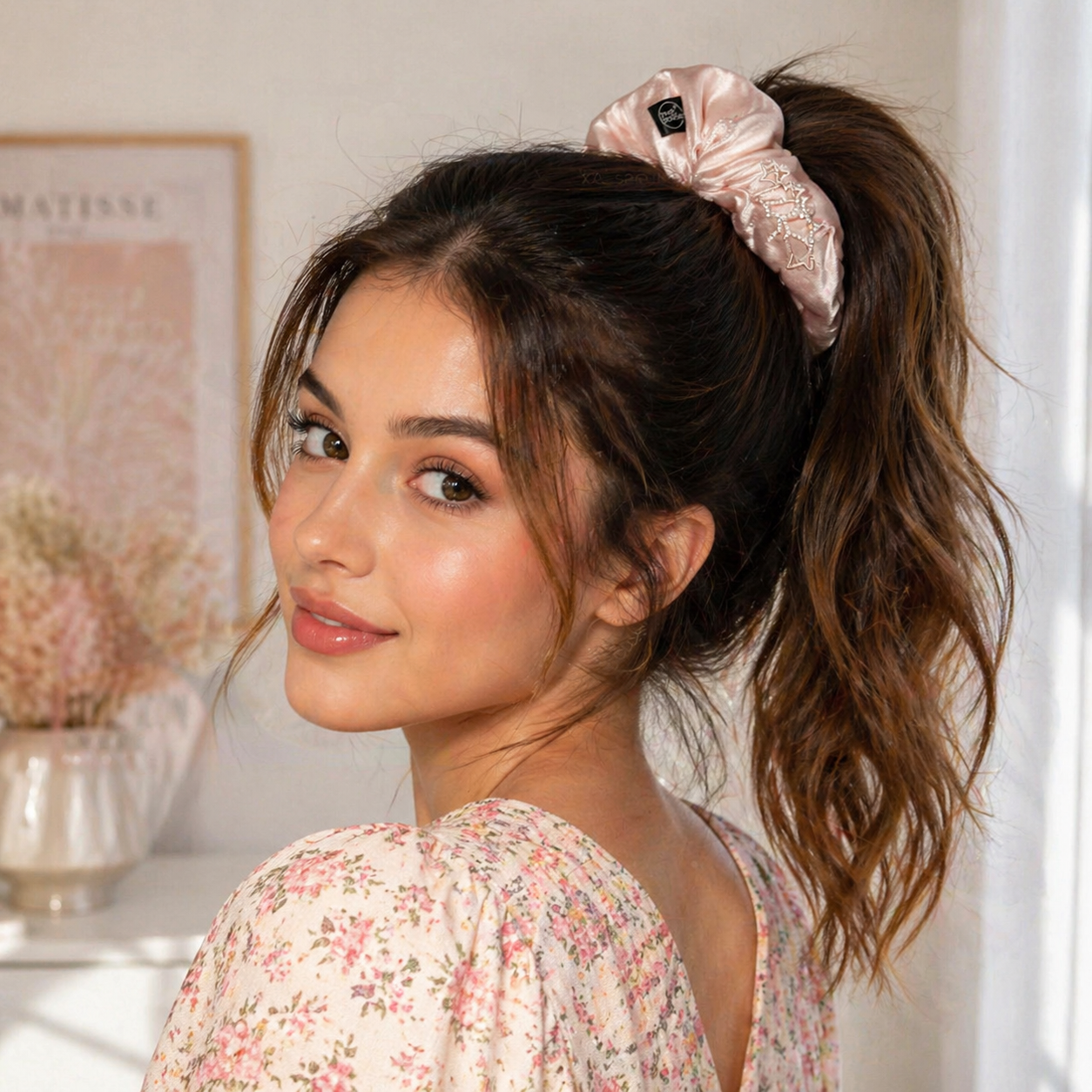 Invisibobble Sprunchie Rosie Fortescue Rosie Star Strawberry-Hair Ties-Aladin Beauty